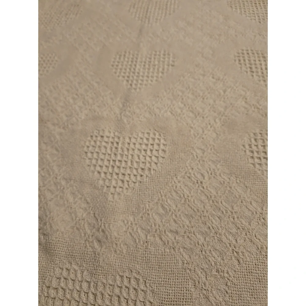 Vtg Heart Fringe Throw Blanket 62x51 Waffle Weave Lap Baby Decor White Anniversa